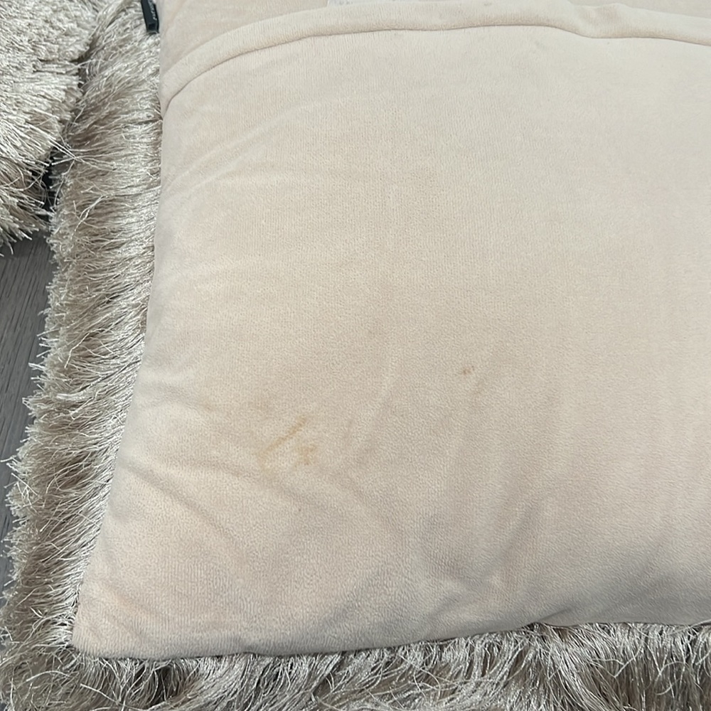 Safavieh chic accent shag pillows - Picture 4 of 9